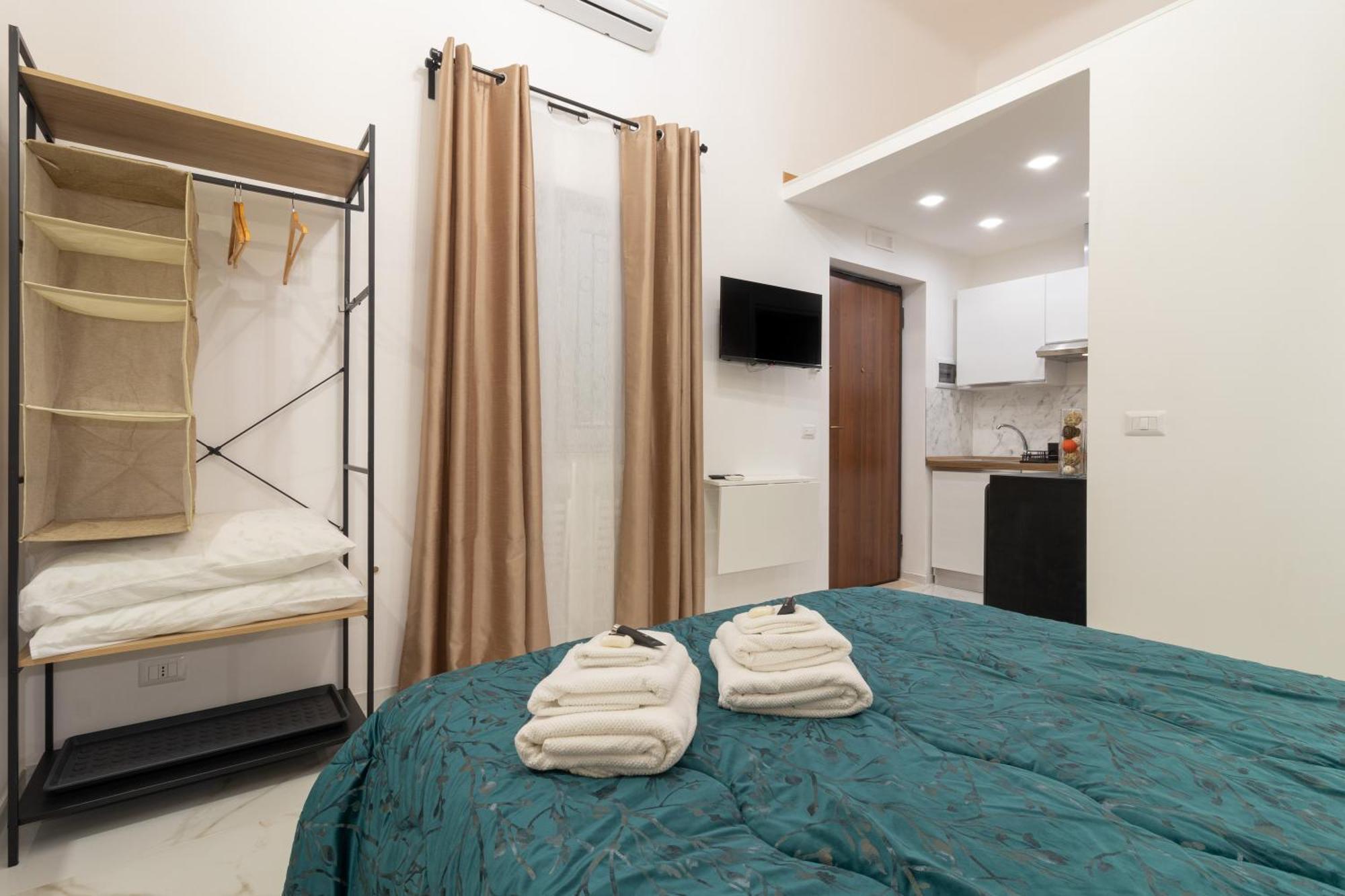 Eralight21 Apartments Bari Buitenkant foto